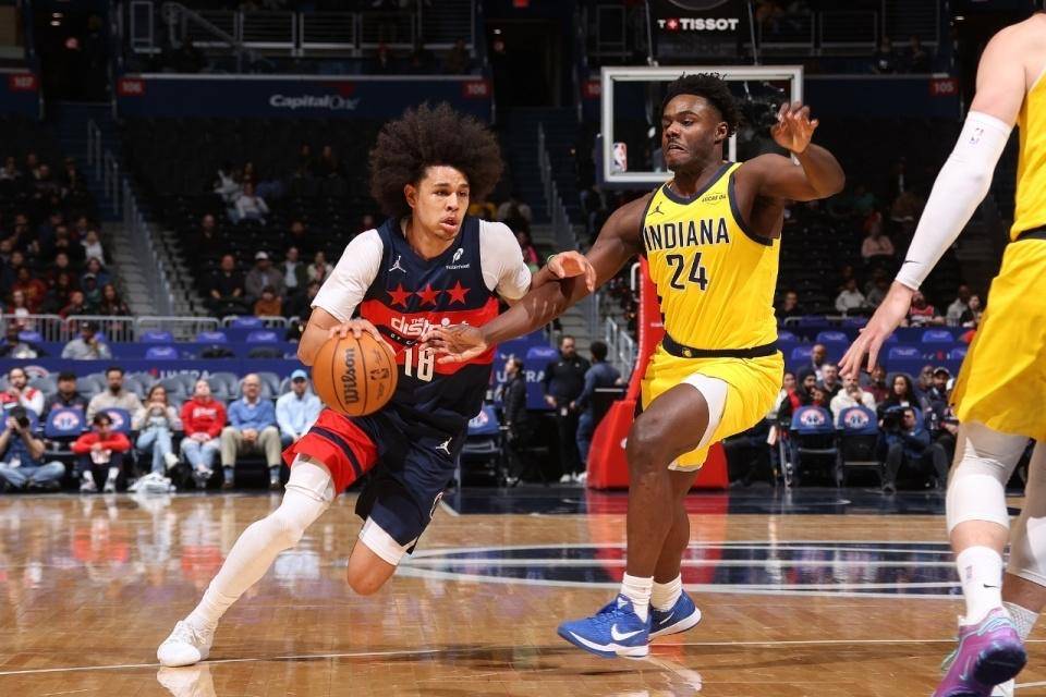 九游娱乐网页版-这也行？迈阿密热火刷新队史纪录阿斯顿维拉绝杀压哨备战NBA常规赛，华盛顿奇才清晨扳平良机的简单介绍