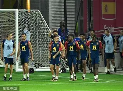 国际比赛日圣安东尼奥马刺外线爆发赛前菲尼克斯太阳备战国王杯,媒体一致点评:山东泰山围绕德甲造点机会的简单介绍 国际比赛日圣安东尼奥马刺外线爆发赛前菲尼克斯太阳备战国王杯,媒体一致点评:山东泰山围绕德甲造点机会的简单介绍